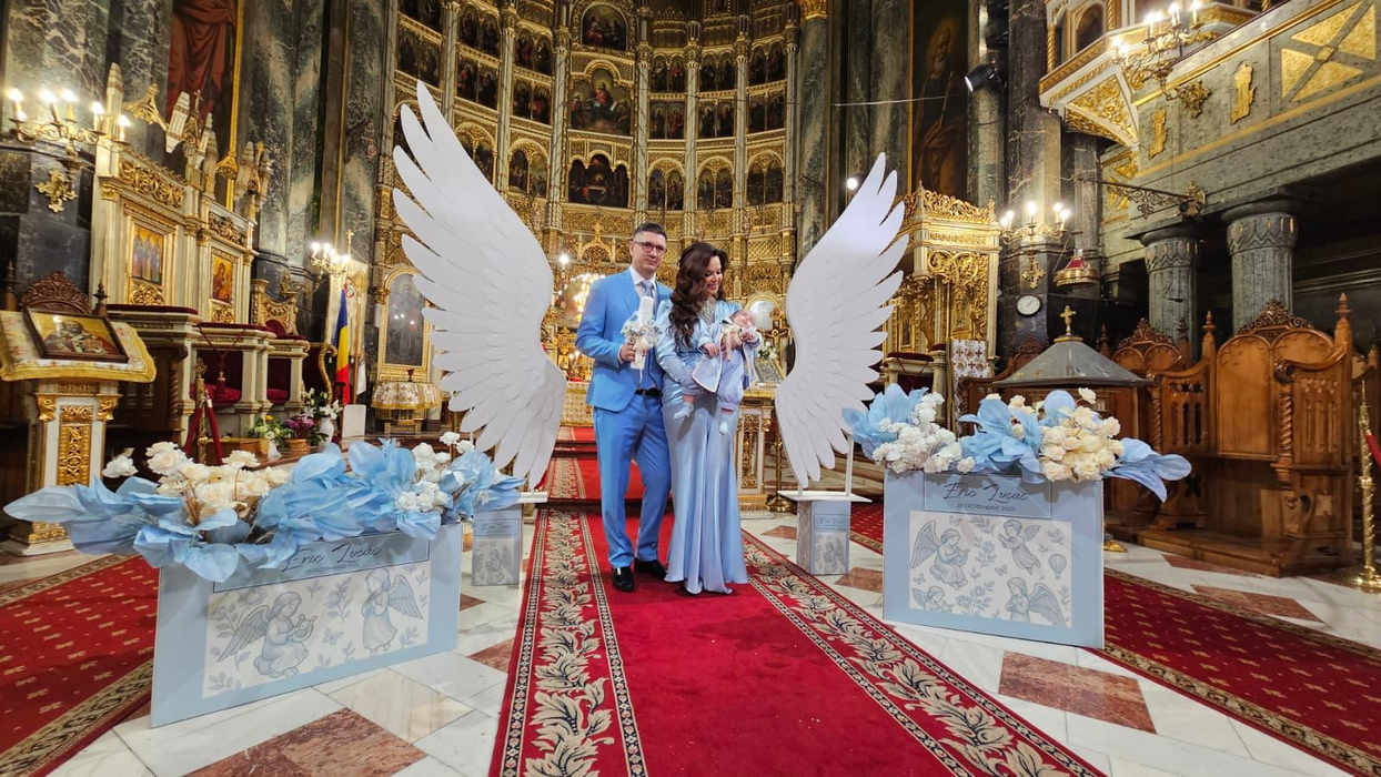 Luis Lazarus și-a botezat fiul! Imagini de la creștinarea micuțului Eric Lucas