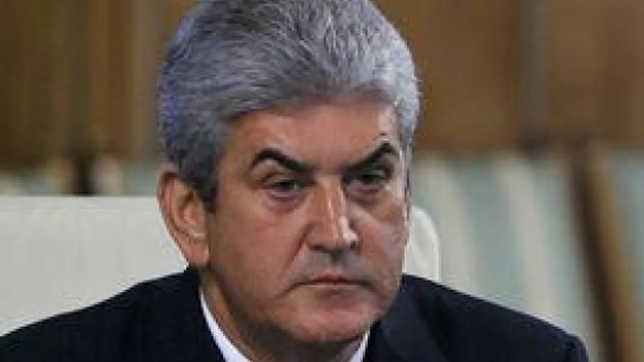 DNA a pus sechestru pe averea lui GABRIEL OPREA. Fostul ministru este audiat de procurori