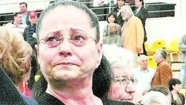 Vaduva patronului de la Aldis face sambata parastasul de un an de la moartea afaceristului. Hainele de firma ale milionarului Naghi vor fi date angajatilor