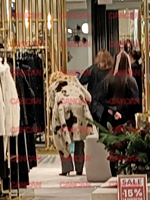 Dana Săvuică, shopping înainte de Crăciun