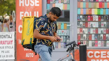 Un curier bengalez- eroul de la Glovo! A salvat un român agresat pe o stradă din București