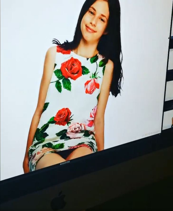 Andreea Marin, melancolică după ce a văzut câteva poze de album alături de fiica ei! Violeta Bănică este din ce în ce mai frumoasă | FOTO