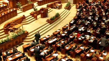Motiunea de cenzura este citita in Parlament!
