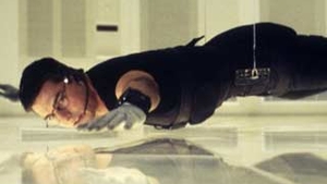 Tom Cruise pune fanii sa aleaga actrita care va juca alaturi de el in Misiune Imposibila IV