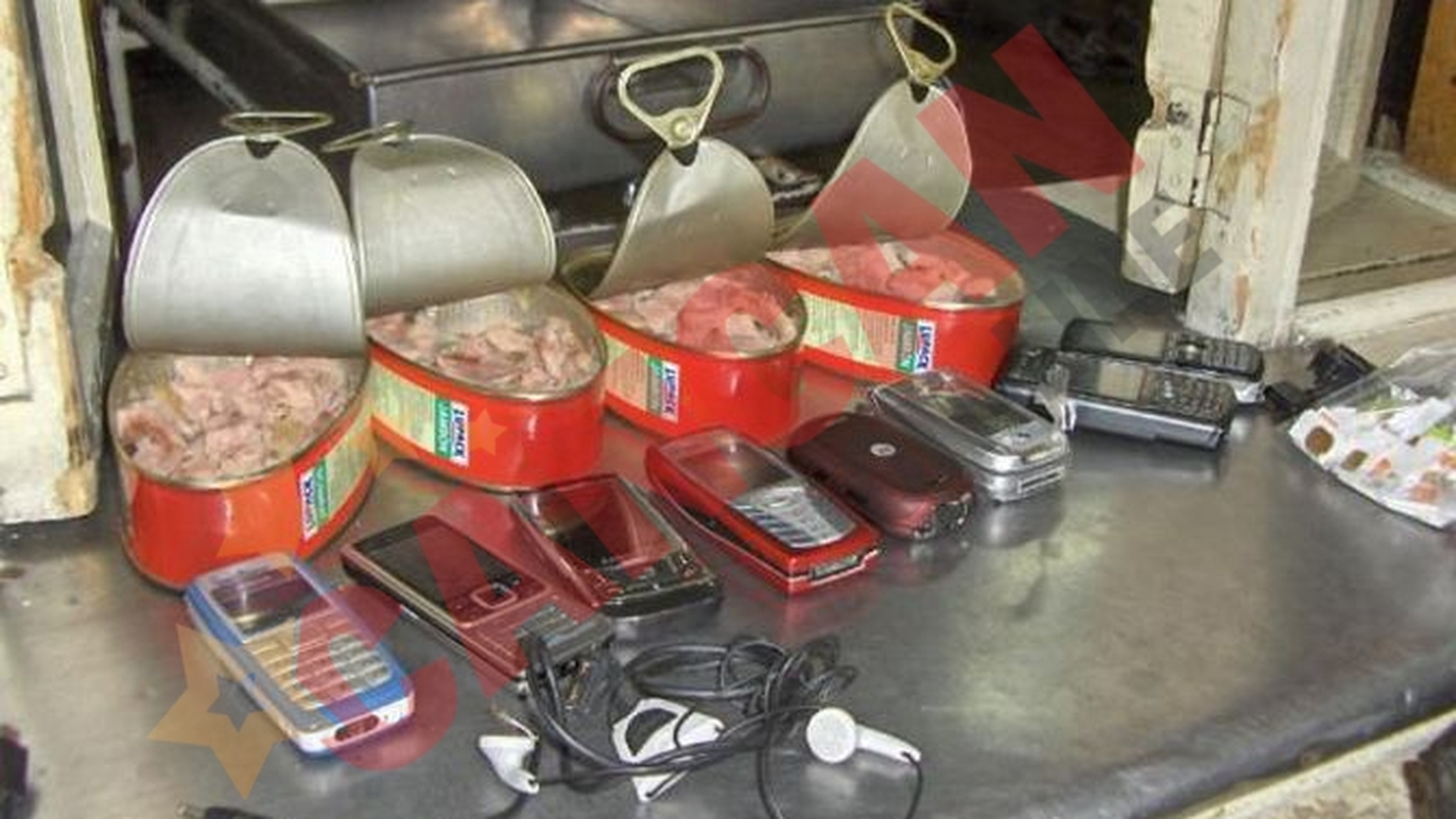 Conform statisticilor din 2009, trei telefoane mobile din patru ajung la detinutii din penitenciare