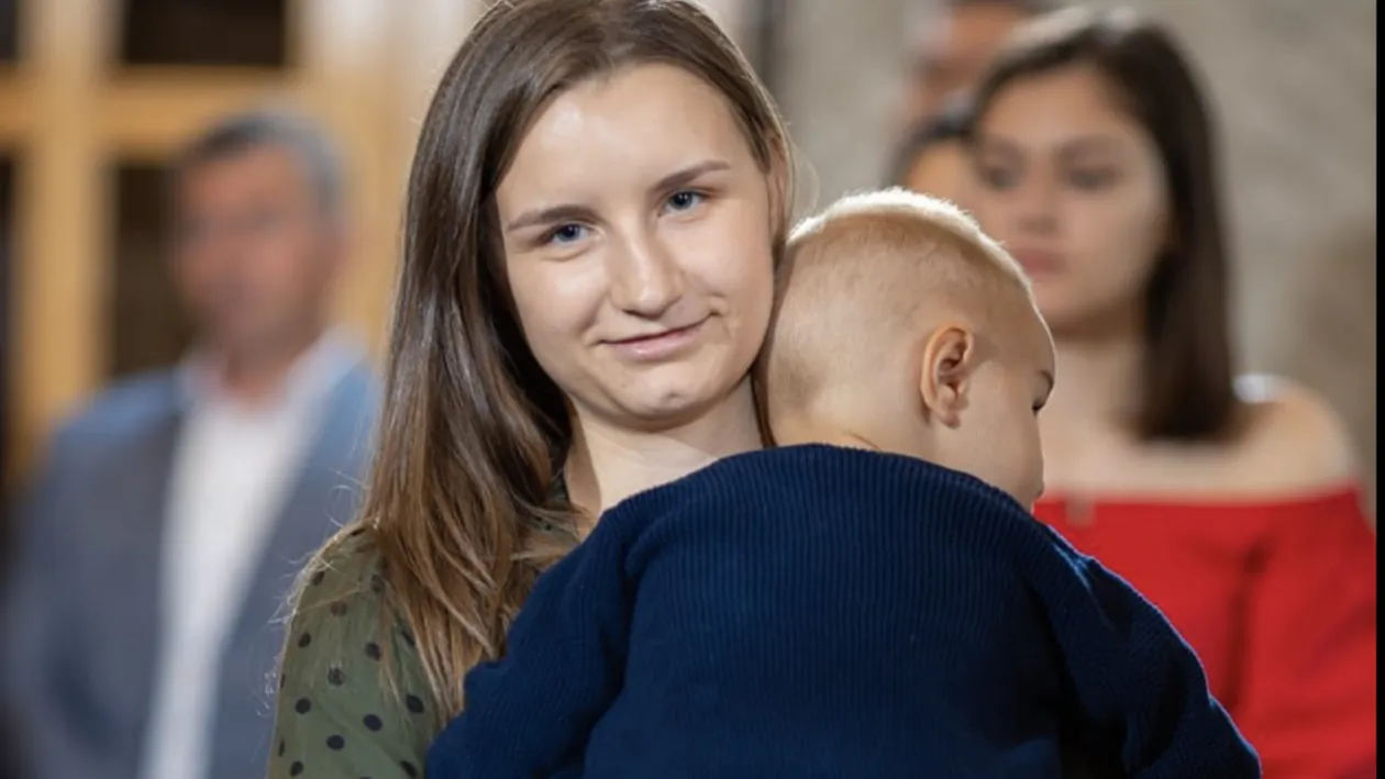 3 milioane de euro pentru copiii Alexandrei din Botoșani. Despăgubiri uriașe cerute pentru urmașii gravidei moarte în maternitate