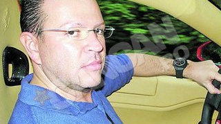 Cristina Zegheru nu lasa nimic din ce a agonisit impreuna cu milionarul Michael Richard! Partaj pentru noptiere, plasma si canapele