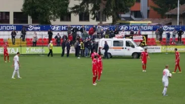 VIDEO Tragedie in lumea fotbalului! A murit la doar 18 ani pe terenul de fotbal