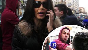Cu ce au plecat acasă primele două femei care au stat la coadă ore întregi în faţa casei Oanei Zăvoranu!
