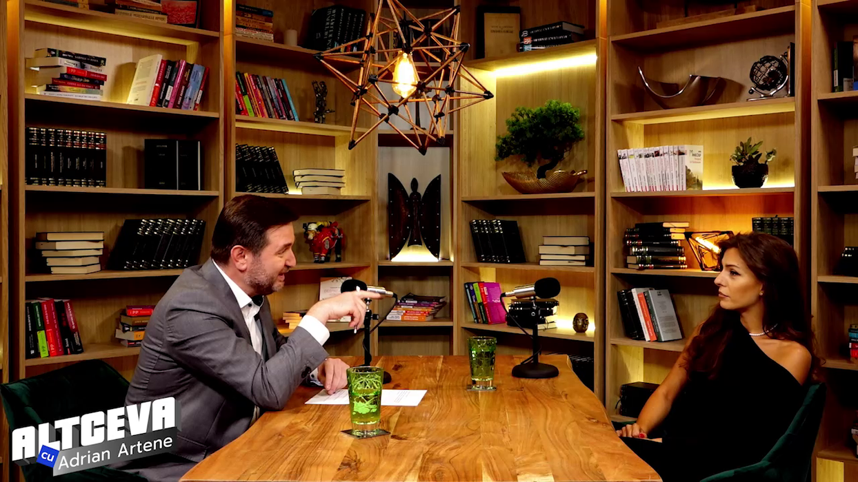 Simona Țăranu povestește bâlbele din timpul transmisiunilor live / (Sursa: Captură video)