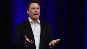 Elon Musk atacă cea mai mare companie de comerț online! Șeful Tesla și SpaceX cere spargerea site-ului Amazon