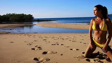 Daniela Crudu, pictorial incendiar pe platourile de filmare din Madagascar pentru Ultimul Trib