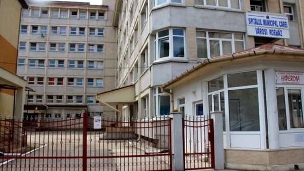 Cum a reacționat un medic din Satu Mare după ce o pensionară i-a dat un plic cu bani drept "șpagă"