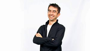 Imagini de colecţie cu Mihai Găinuşă! Cum arăta când era doar un copil