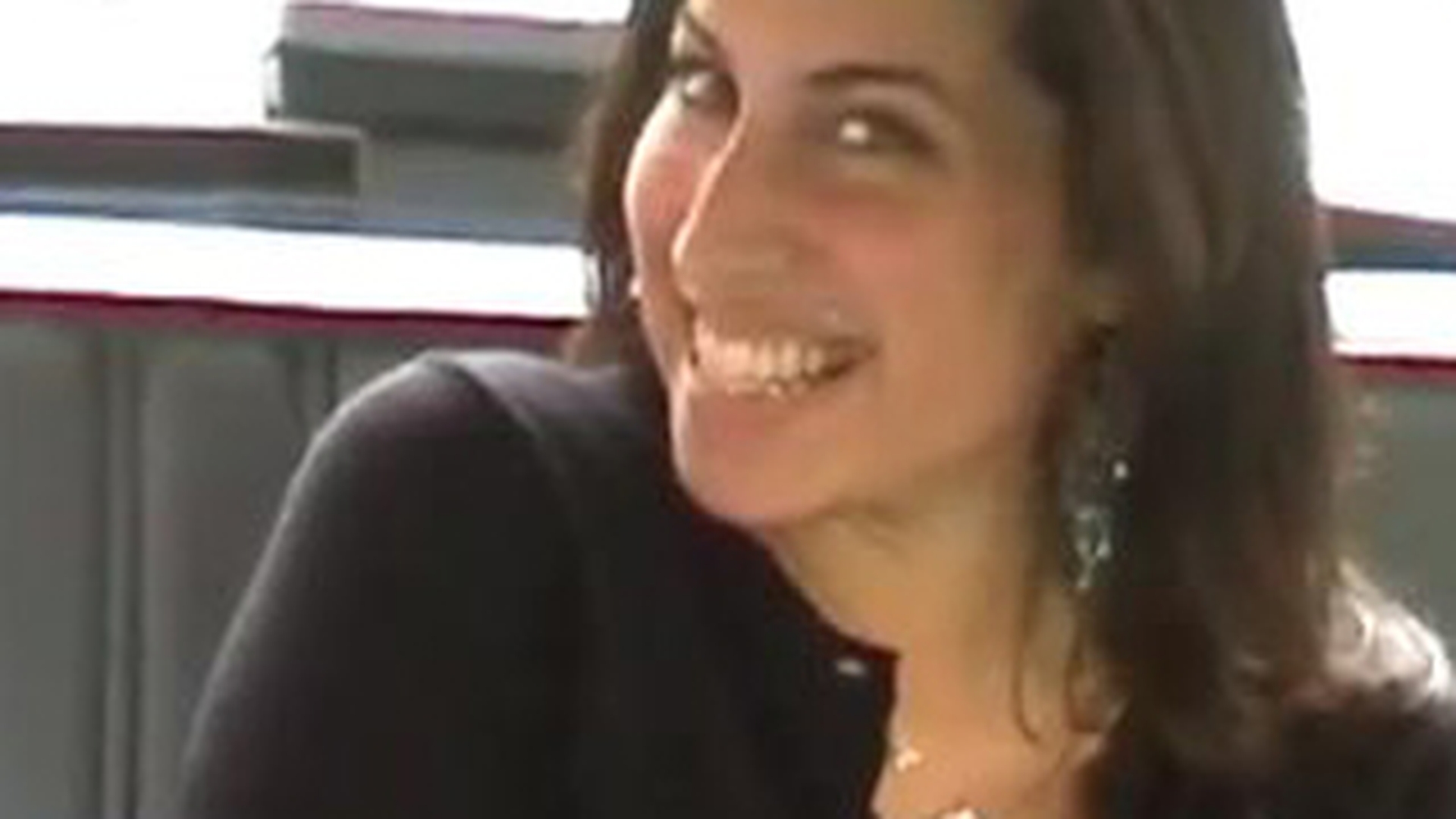 VIDEO Uite cum arata Amy Winehouse la 18 ani! Era vesela si plina de viata