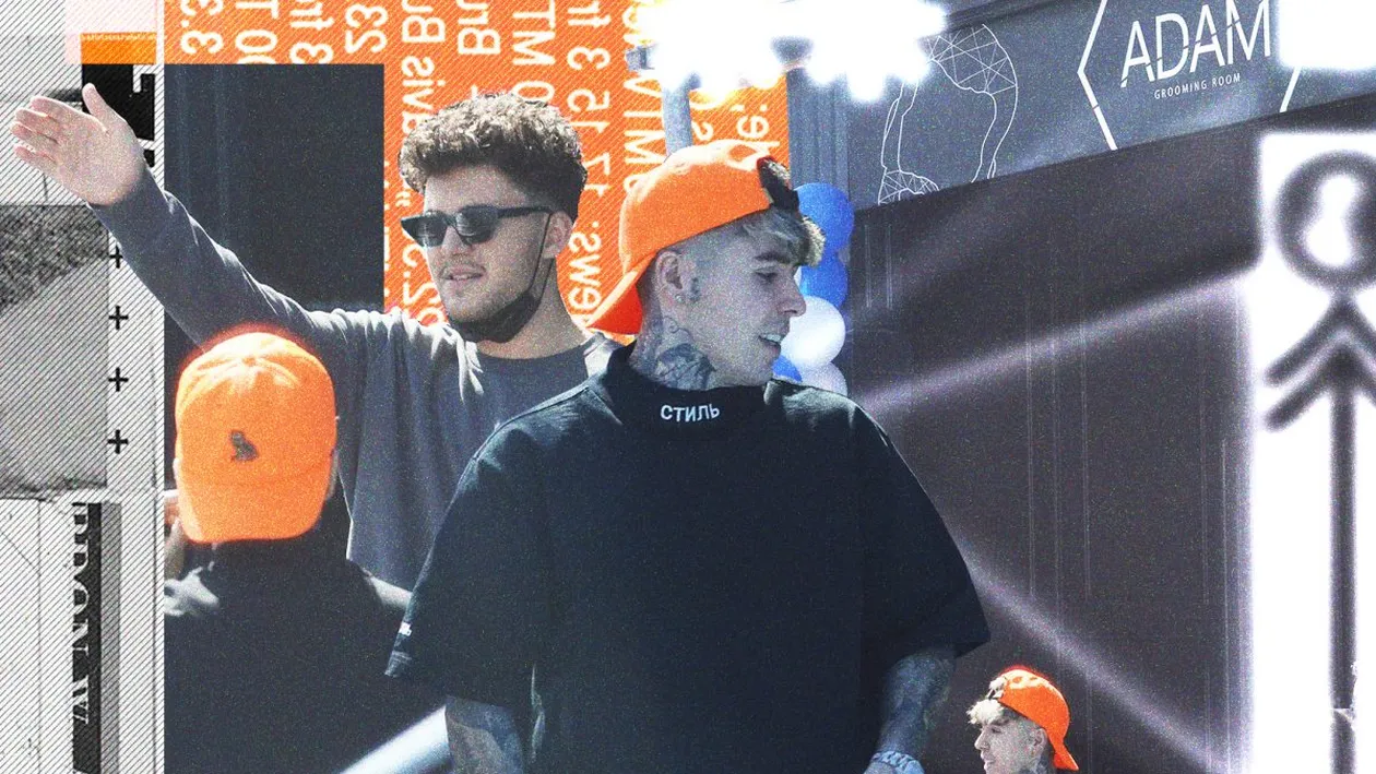 I-am fotografiat pe „fiii adoptivi” ai lui Alex Velea când „nășeau” o frizerie