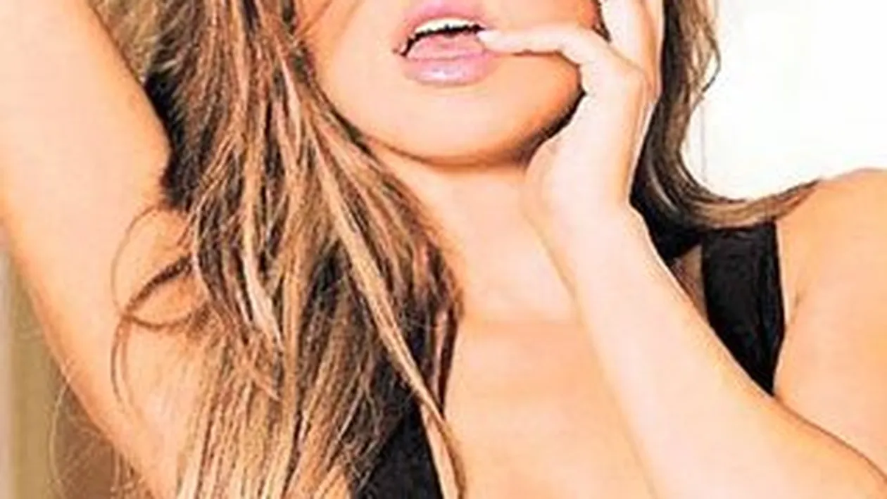 J. Lo are dublura perfecta. Care-i care?