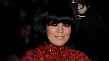 Lily Allen vrea sa se marite de Anul Nou!