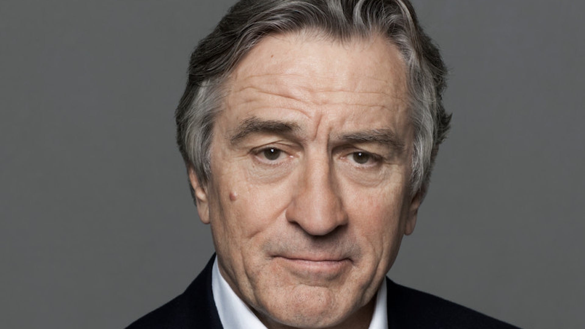Robert de Niro l-a înjurat pe Donald Trump la Gala Premiilor Tony. Totul s-a întâmplat în direct, la TV