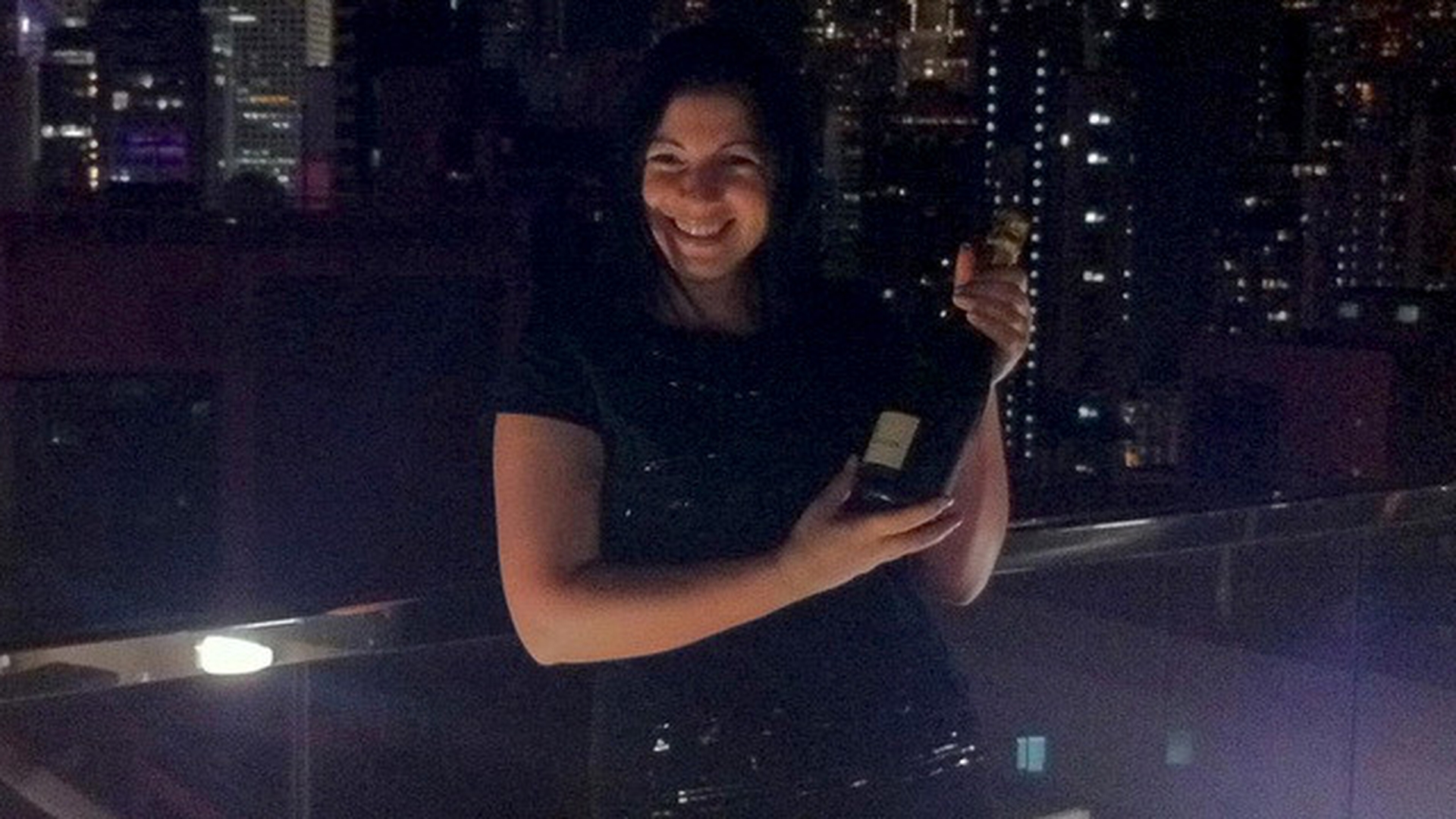 “Stapana diamantelor rare” a ajuns in paradis. Vezi pe unde se mai plimba Narcisa Pheres