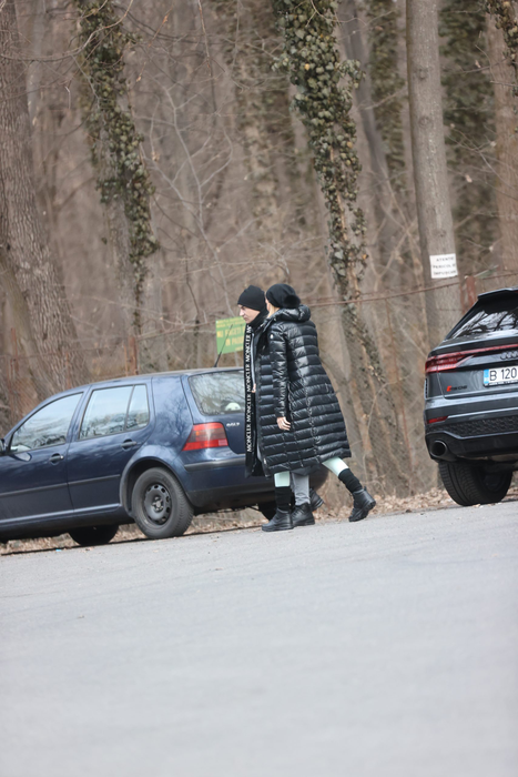 Cristi Borcea și Valentina Pelinel au ieșit la plimbare, în pădure, la Băneasa (Foto: CANCAN.RO)