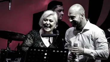 Surpriză în showbiz! Familia Monicăi Anghel se măreşte. Este însărcinată din nou