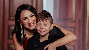 Andra Măruță s-a fotografiat alături de fiul ei, David, și a transmis un mesaj: “Viața noastră nu a mai fost la fel!” În ce context a făcut anunțul