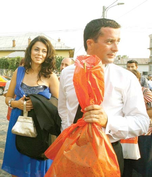 Codruţ a căzut la pace cu fosta sa soţie, de dragul băieţelului lor