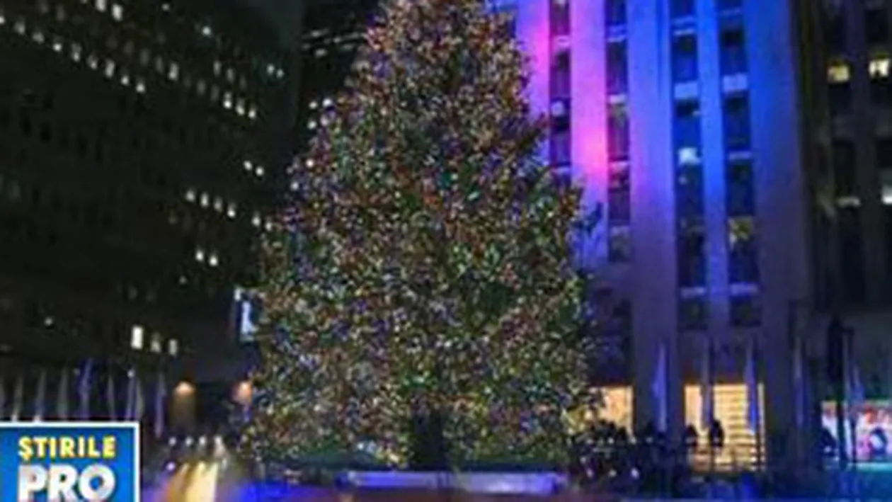 VIDEO Nebunie de culori la New York! Rockefeller Center s-a luminat pentru Craciun!