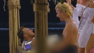 Scene cu tentă gay la Insula Iubirii de la Antena 1! Ce au făcut Costas și Bogdan