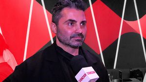 Pepe dă din culisele ”Te cunosc de undeva”: fetele au căzut pe spate! Le-a luat direct din parcare: ”Să fiți pregătite de ...” 