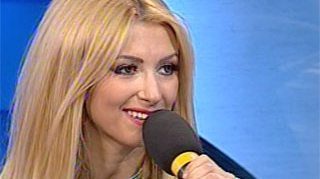 Andreea Balan e sasaita dupa ce si-a pus aparat dentar