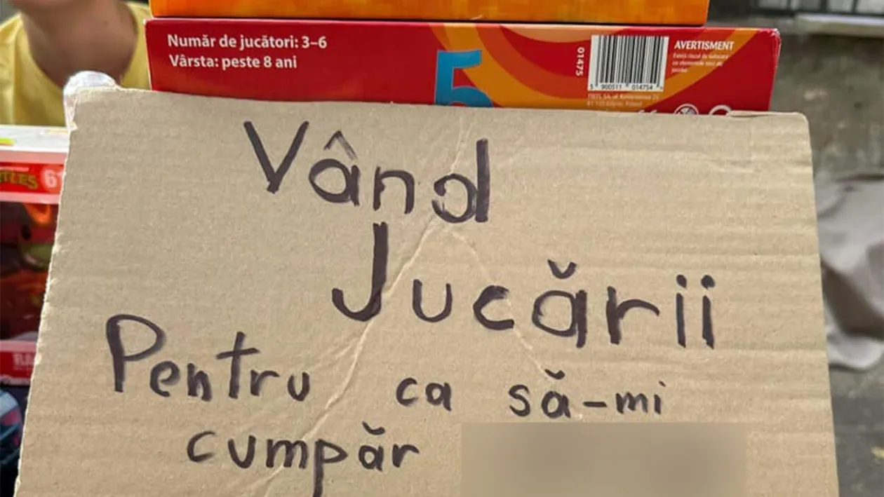 Anunțul viral postat de un bucureștean pe un carton: Vând jucării pentru ca să-mi cumpăr...