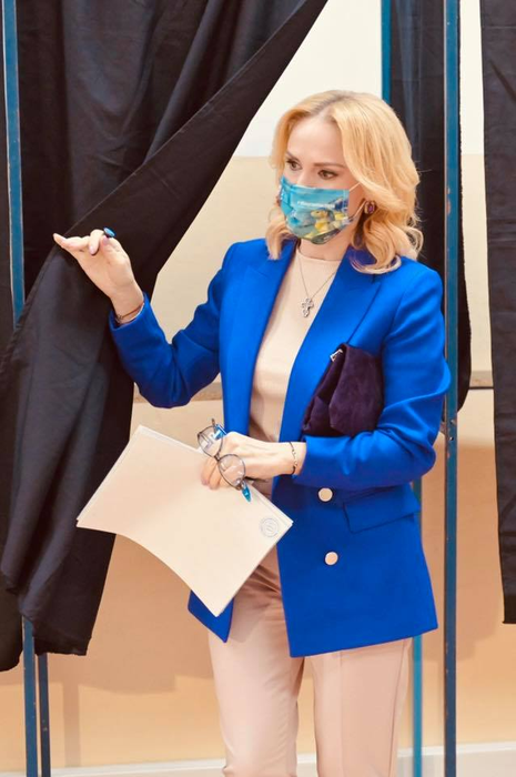 Mesajul dur transmis de Gabriela Firea după ce a votat: ”O zi în care tinerii nu vor câinii nimănui la Primărie”