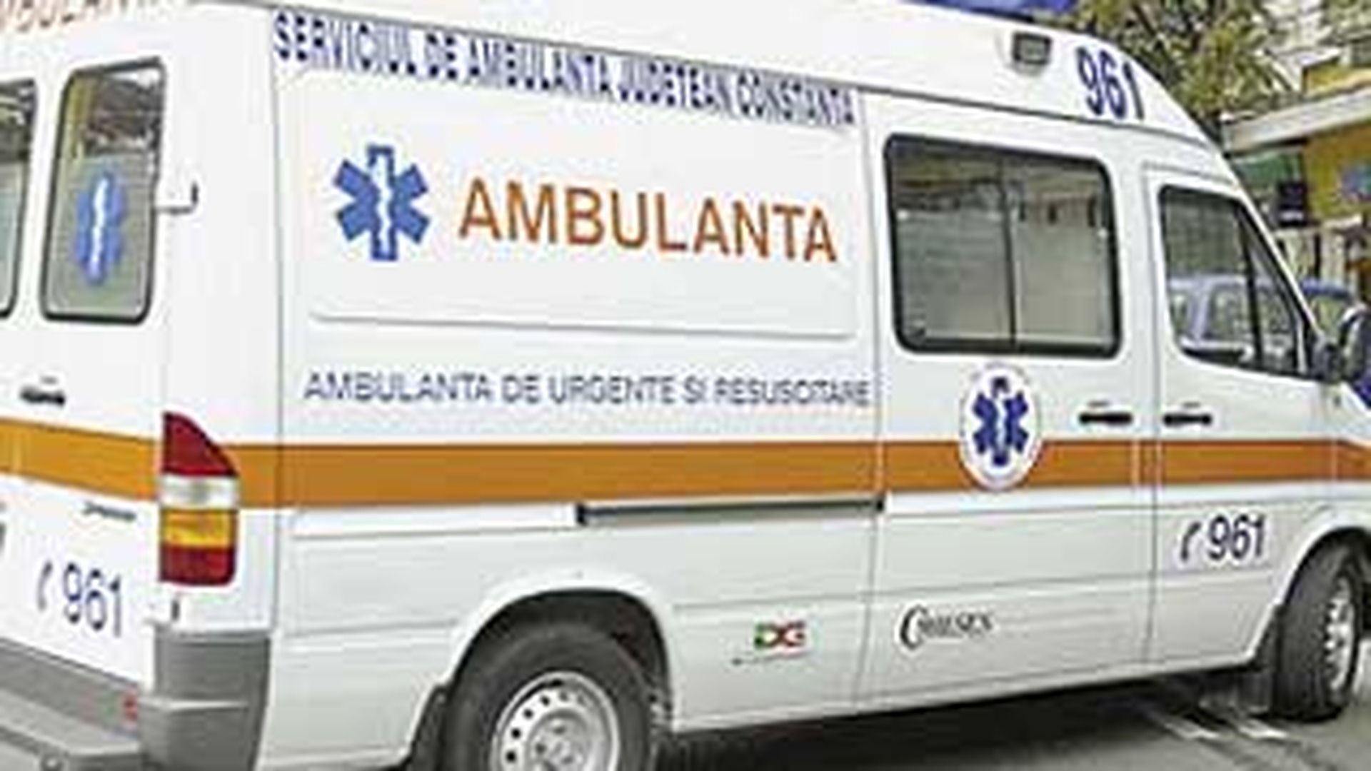 O femeie din Braila si cei doi copii ai sai au fost loviti de o autoutilitara