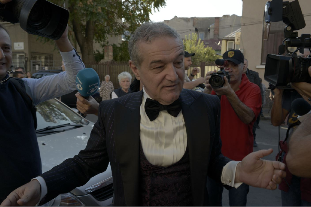 Gigi Becali îl "trimite" la Bălăceanca pe contestatarul său (Foto: CANCAN.RO)