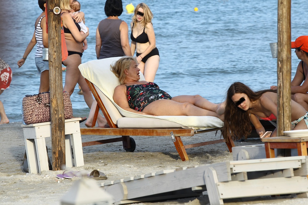 Alice Dumitrescu a ”fugit” la mare