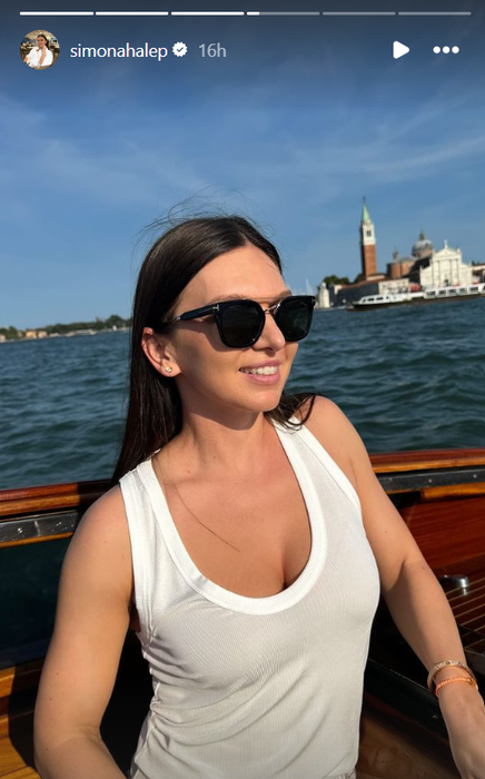 Simona Halep nu s-a bucurat prea mult de terenul din Bușten/ Foto: Instagram