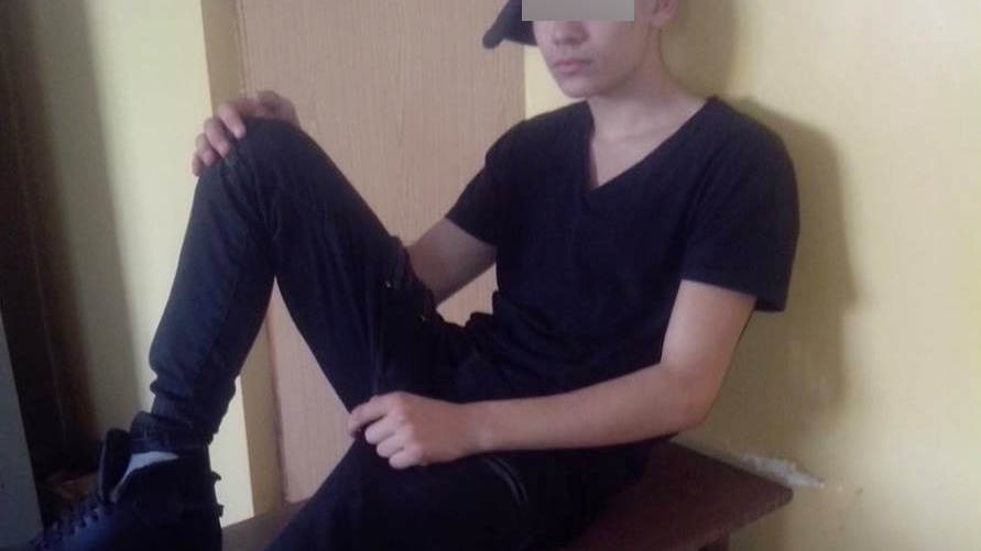 Se întâmplă lângă Bucureşti, iar Poliţia nu intervine Un puşti de 15 ani violează în serie după un ritual bizar! ATENŢIE! IMAGINI ŞOCANTE
