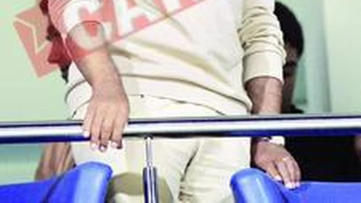 Adrian Enache a cantat peste program pentru Traian Basescu