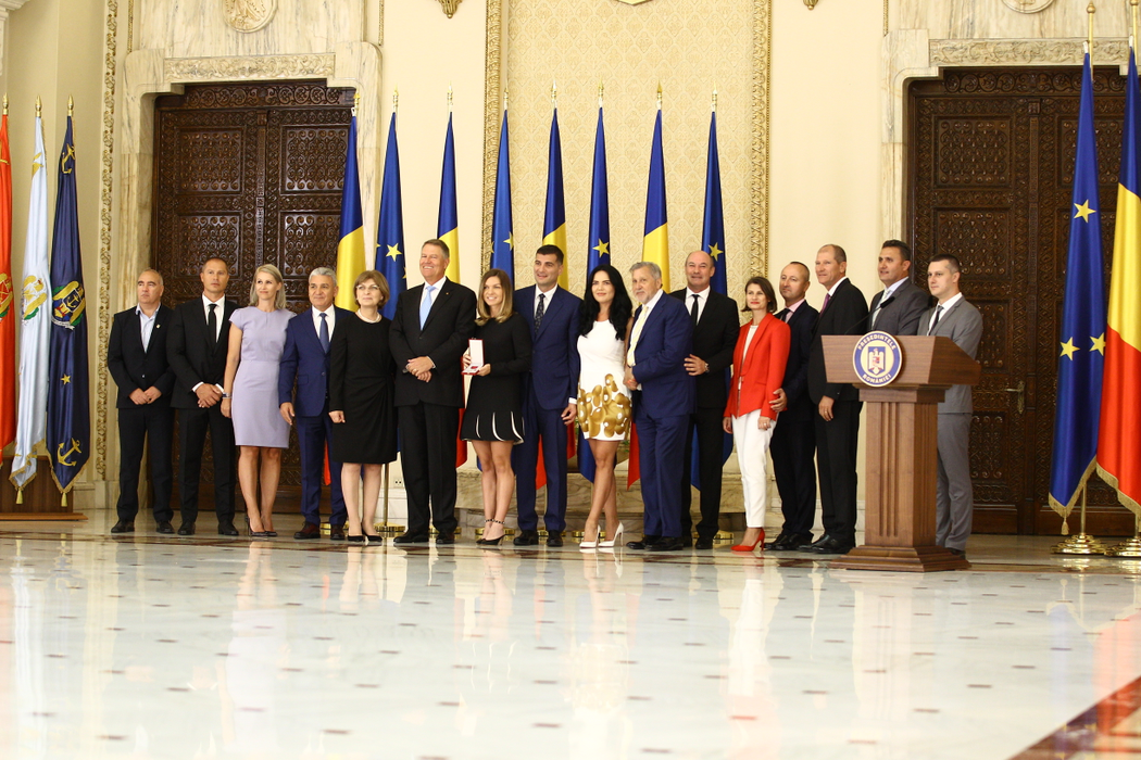 Simona Halep și-a „oficializat” relația cu Toni Iuruc în fața președintelui Klaus Iohannis! Primele imagini publice cu fericitul cuplu, la Palatul Cotroceni