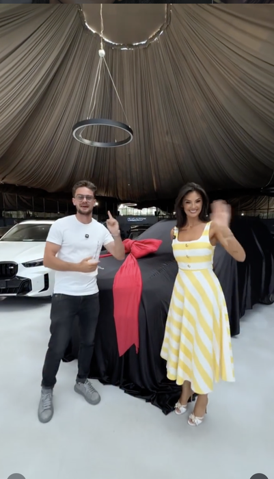Ramona Olaru și-a schimbat mașina. Vedeta de la Neatza cu Răzvan și Dani conduce acum un SUV de lux