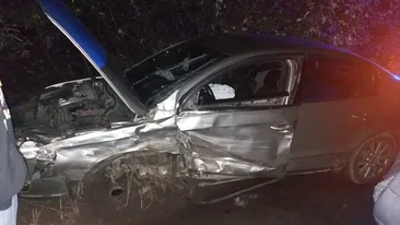 Având doar lenjerie intimă pe el, un preot beat a provocat un accident violent în Prahova. Doi tineri nevinovați au fost răniți. Cât a fost alcoolemia părintelui