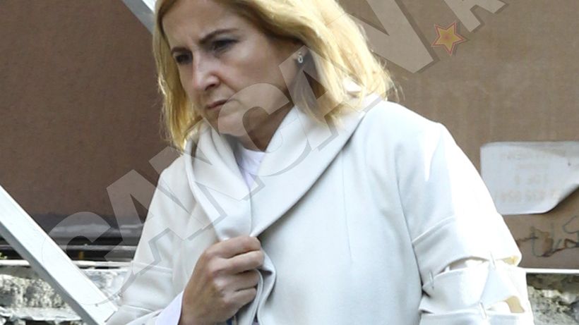 V-o prezentăm pe DOAMNA HERMES, viitoarea şefă a ADMINISTRAŢIEI STRĂZILOR din Bucureşti! Este ”arma secretă” a primarului Negoiţă pentru a pune mâna pe 100 de milioane de euro anual