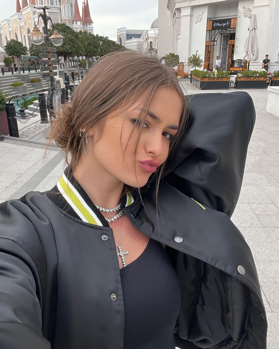 Andreea Bostănică  și Ceanu Zheng, doar prieteni?/ (Sursa: Instagram)