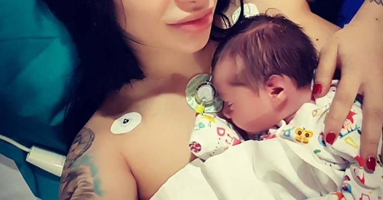 Larisa Munteanu, una dintre dansatoarele preferate ale maneliștilor, și-a povestit drama. Calvarul a început în perioada când era însărcinată