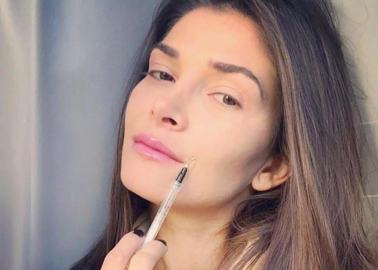 Alina Pușcaș, clipe de coșmar, din cauza unei bone. “A scăpat-o în cap pe Melissa!” Ce a pățit, ulterior, fiica prezentatoarei TV