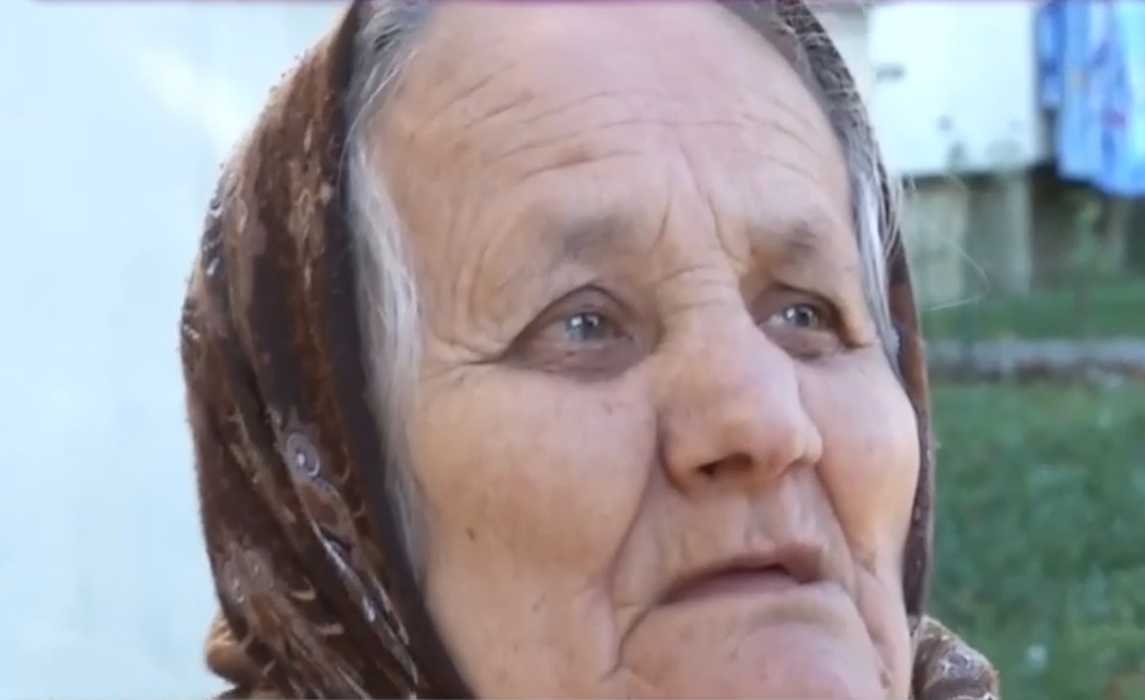 Străbunica băiatului a confirmat că a fost abandonat de mamă