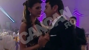 VIDEO Ce romantici sunt Cristi Borcea si Alina Vidican! VEZI AICI cum se sorb din priviri plutind pe ringul de dans si se saruta pasional