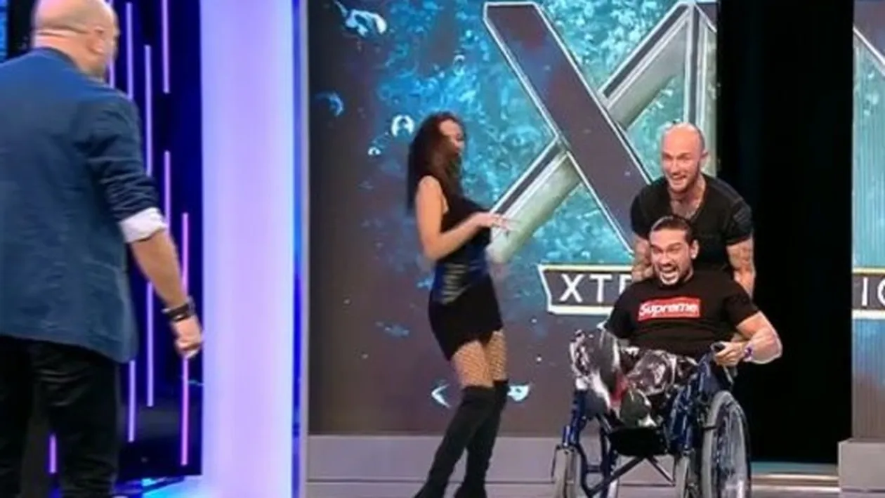 Dorian Popa, primele imagini în rolul de co-prezentator în emisiunea lui Capatos! A venit în scaun cu rotile